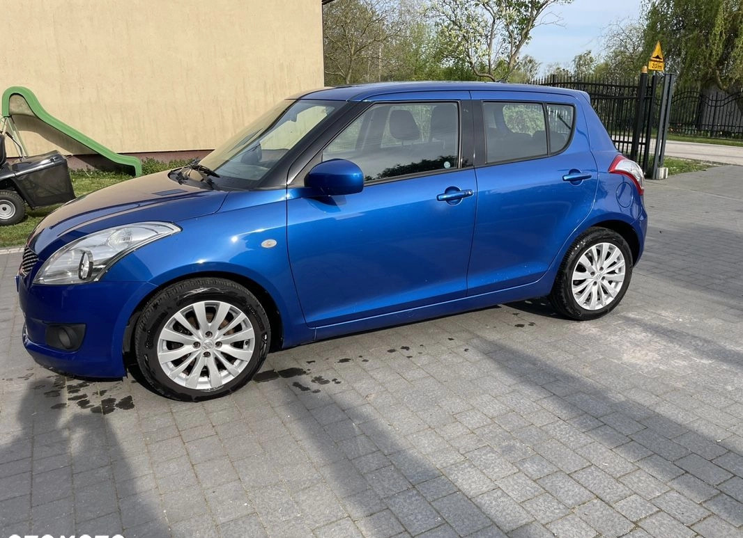 Suzuki Swift cena 21900 przebieg: 168075, rok produkcji 2011 z Sochaczew małe 781